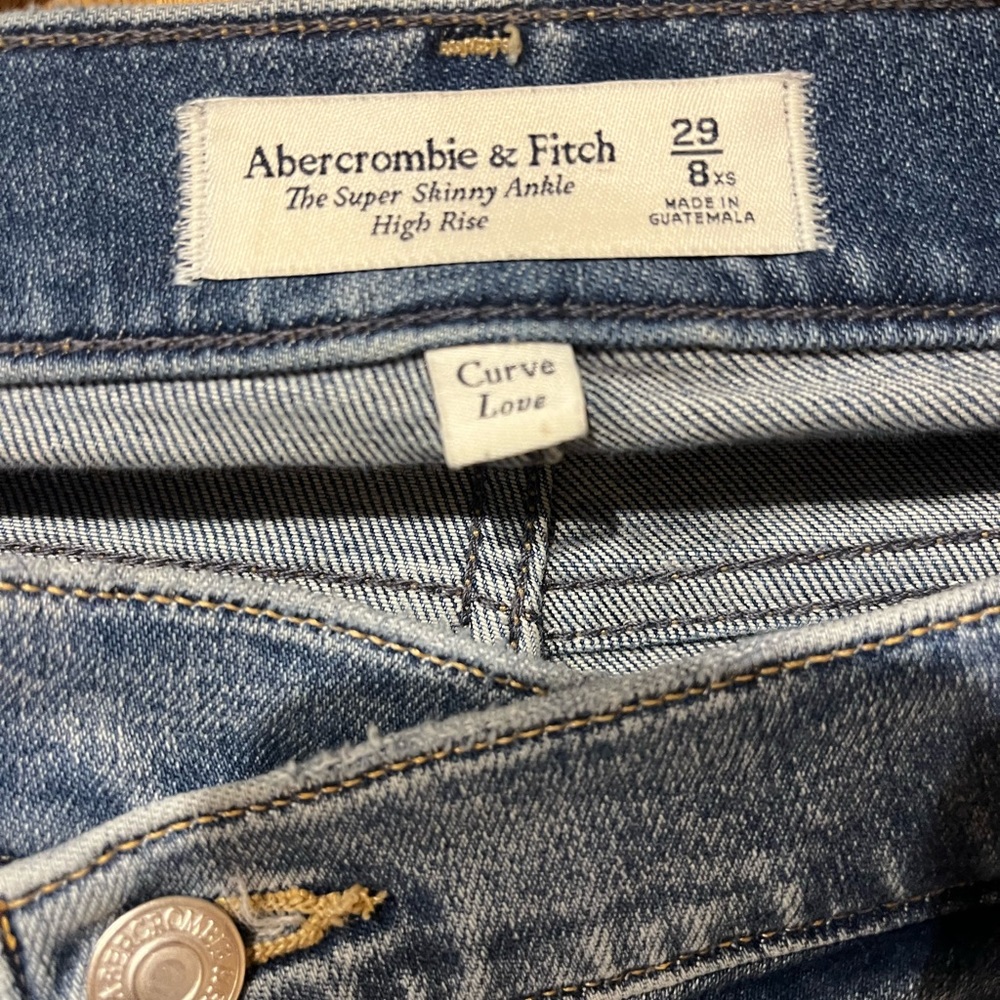 Abercrombie& Fitch Curve Love High Rise Super Skinny Ankle Jean